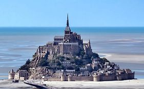 Vue Exceptionnelle Sur Le Mont Saint Michel